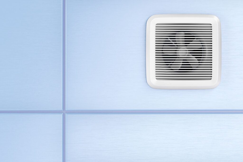 extractor de aire prevenir el moho en el baño