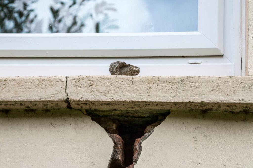grietas en la pared